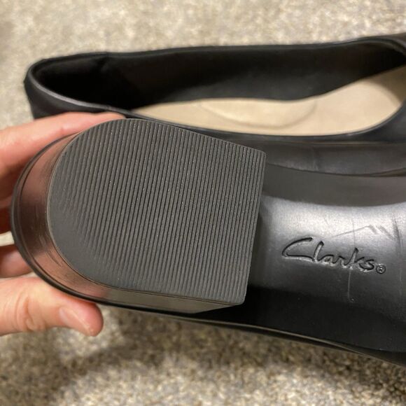 Clarks Leather Comfort Pumps Women 9.5M  EU 41 2.5 “ Block Heel 2" Padded Office - Picture 10 of 10